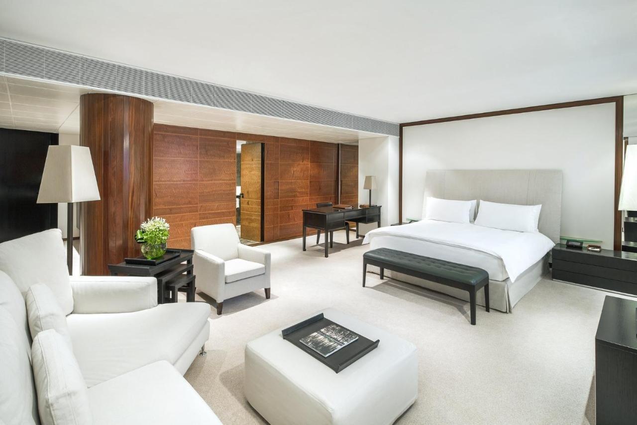 Como The Halkin London Exterior photo