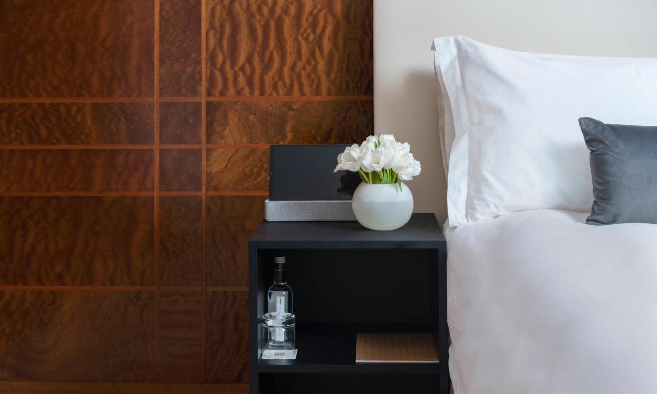 Como The Halkin London Exterior photo