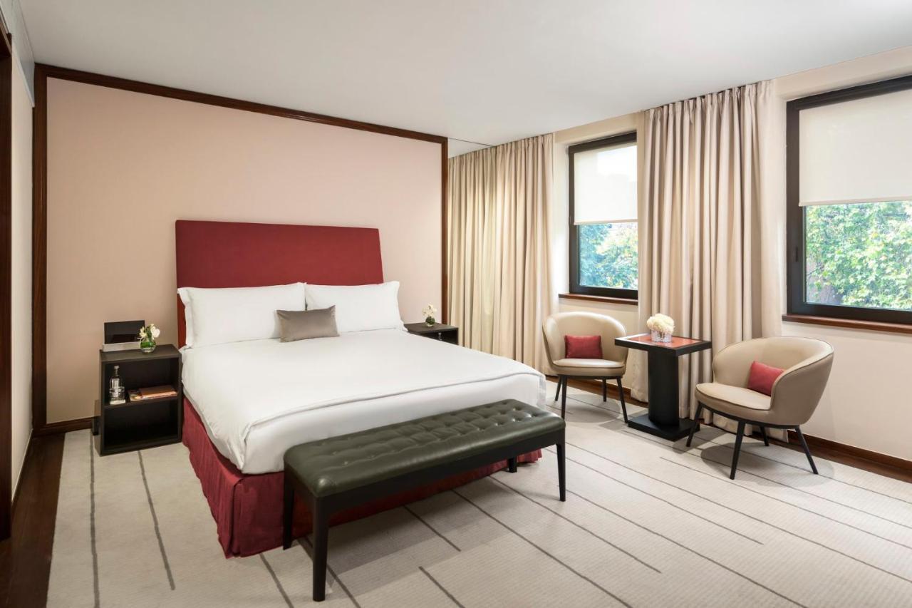 Como The Halkin London Exterior photo