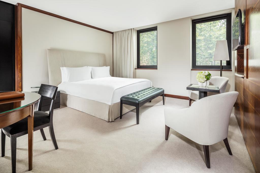 Como The Halkin London Exterior photo